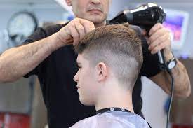 The Pros and Cons Of Going To A Barber School