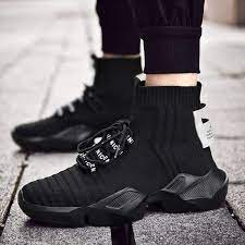 How Can I Choose the Right Techwear Shoes Collection?